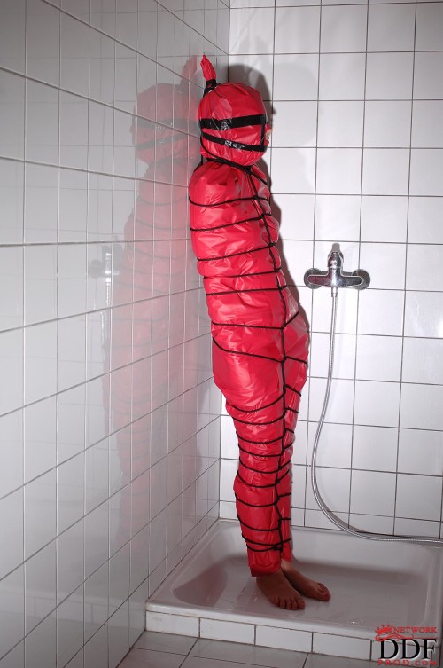 mummified-bath-shower.jpg